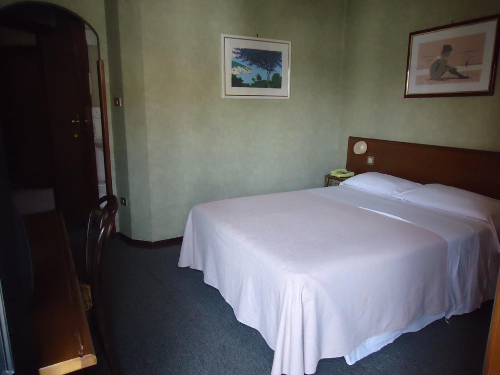 Hotel De La Ville Central Latina Kültér fotó