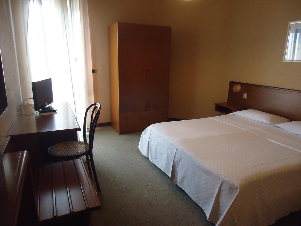 Hotel De La Ville Central Latina Kültér fotó